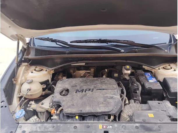 Car image 36