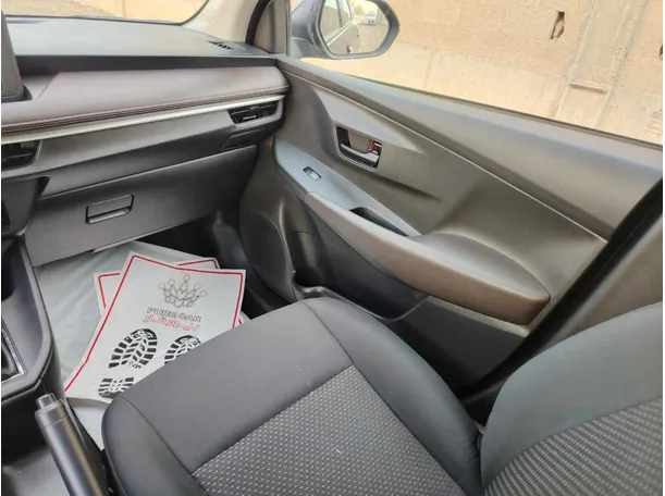 Car image 33