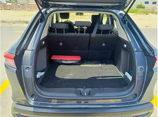 Car image 28