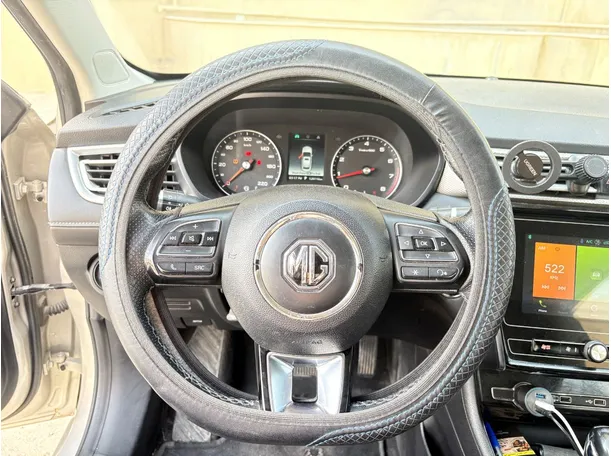 Car image 21