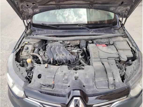 Car image 25