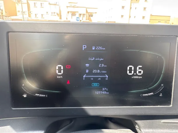 Car image 18