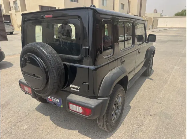 Car image 5