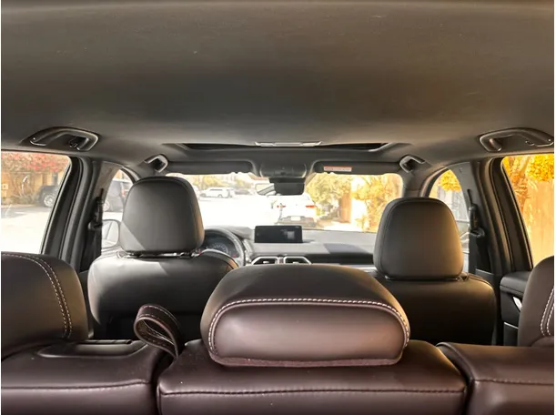 Car image 23