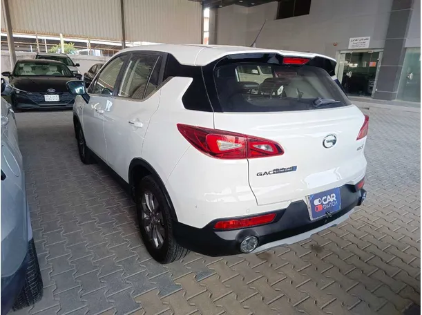 Car image 6