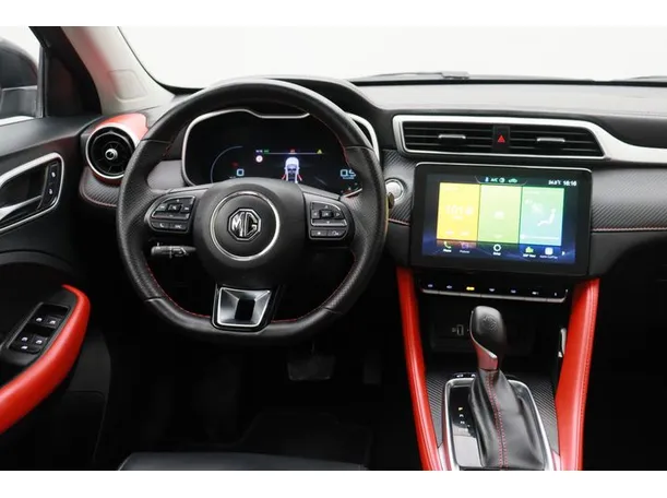 Car image 15