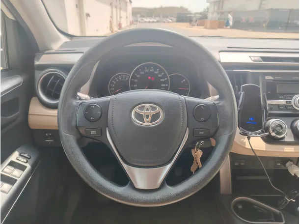 Car image 23
