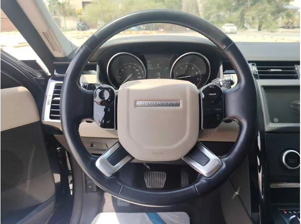 Car image 22