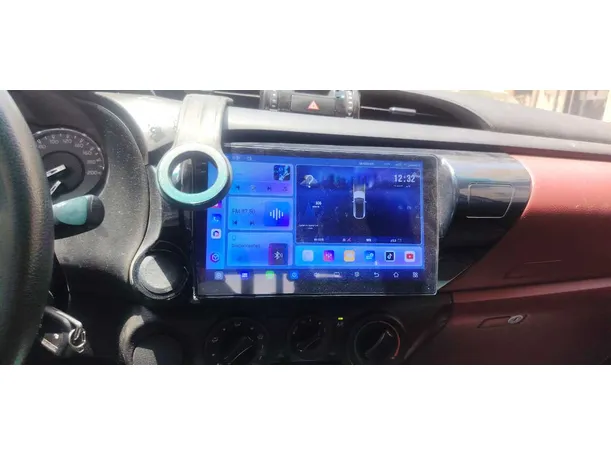 Car image 14