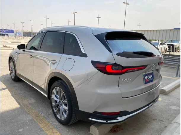 Car image 7