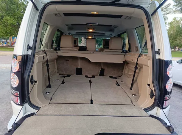 Car image 33