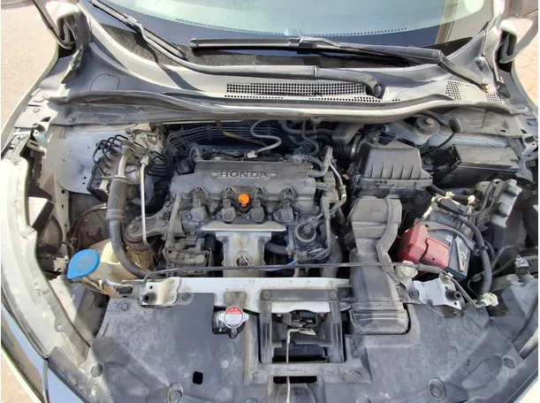 Car image 19