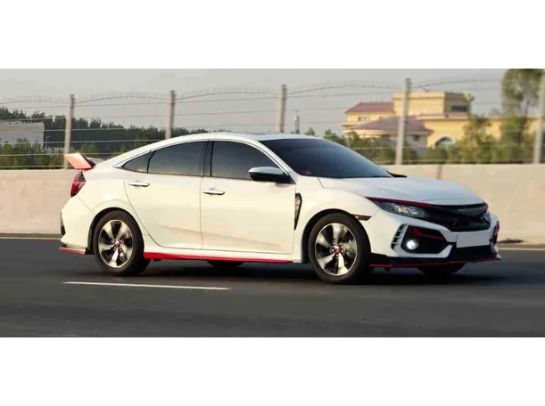 Car image 4