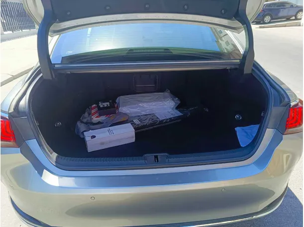 Car image 31