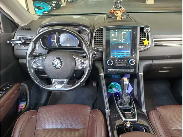 Car image 16