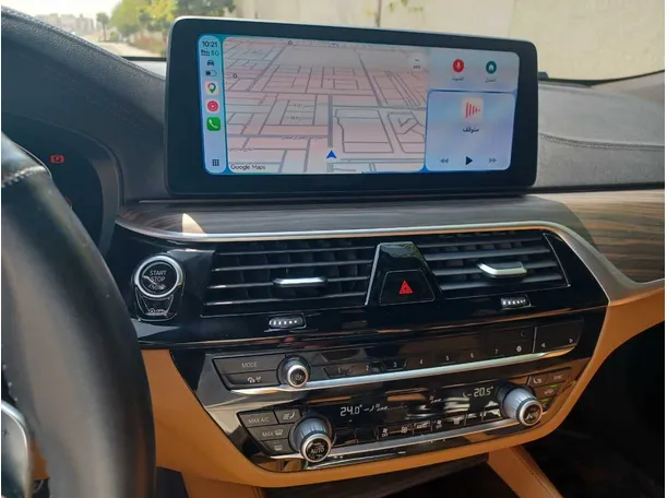 Car image 18