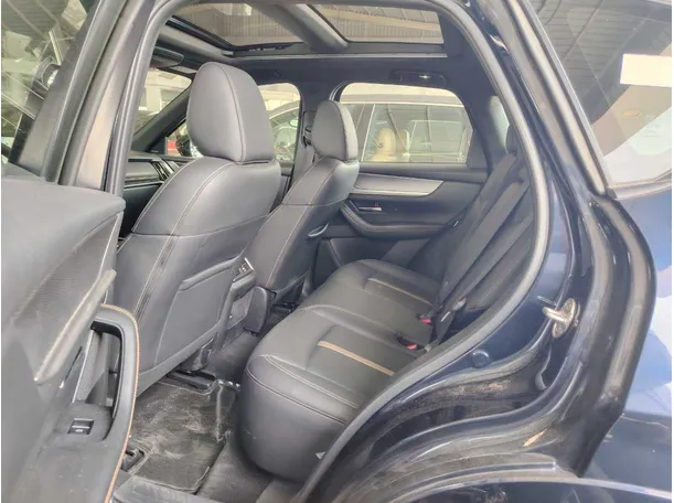 Car image 22