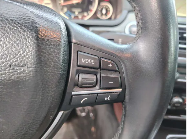 Car image 44