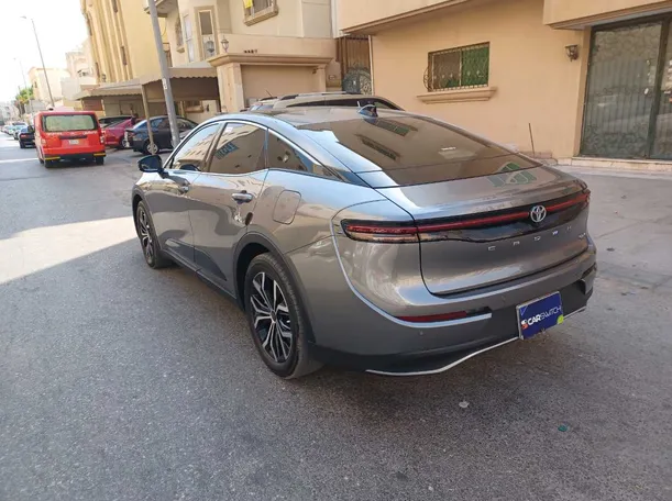 Car image 7