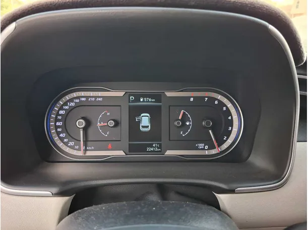 Car image 17