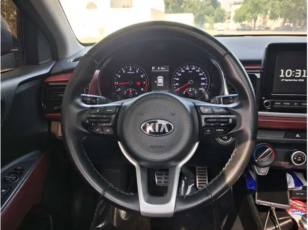 Car image 16