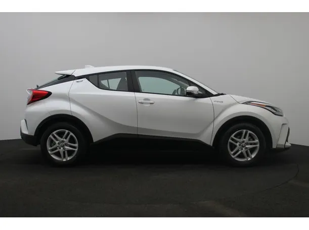 Car image 13