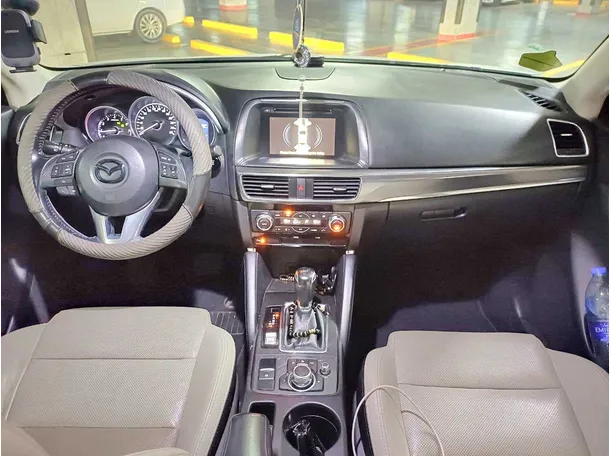 Car image 15