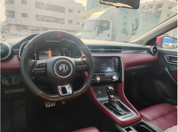 Car image 29