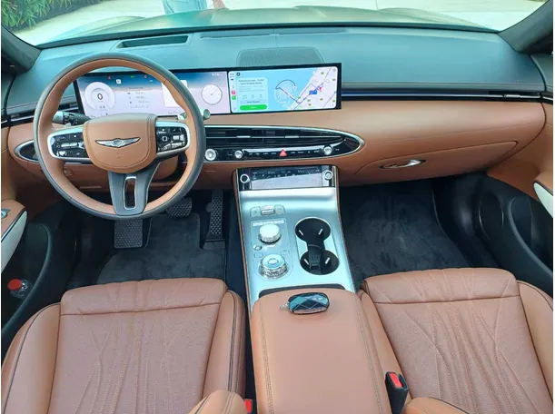 Car image 16