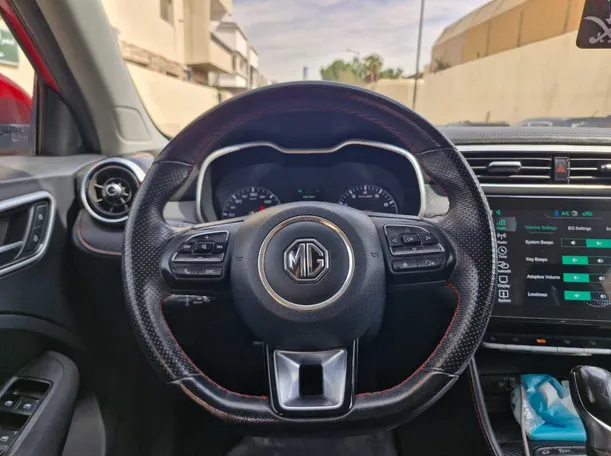Car image 18