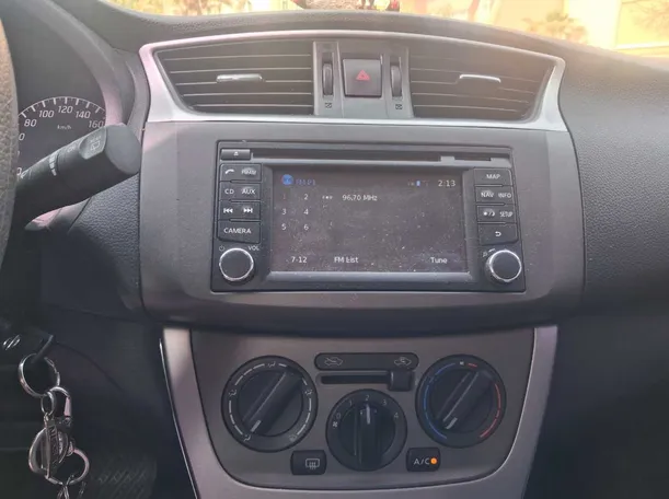 Car image 16