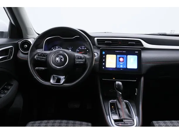 Car image 15