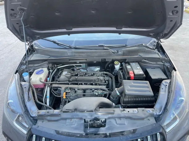 Car image 24
