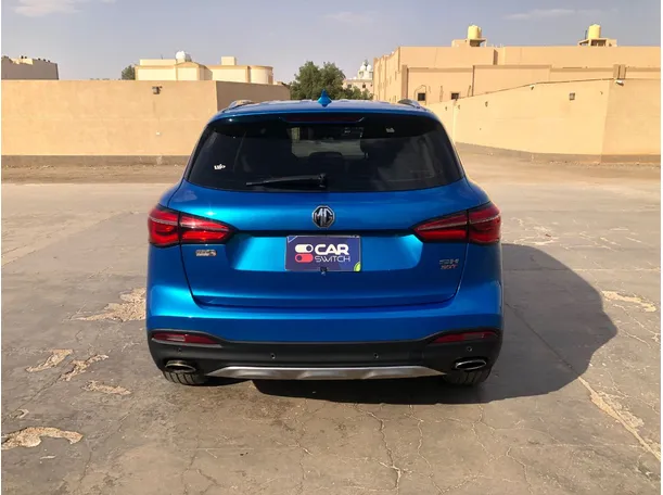 Car image 6