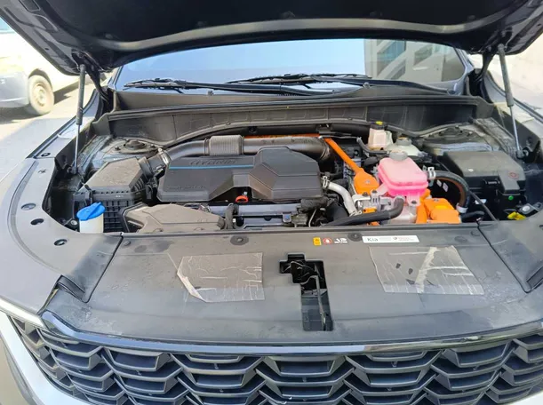 Car image 30