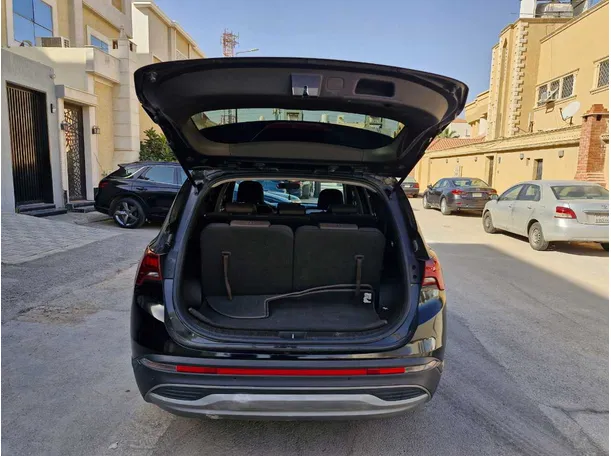 Car image 21