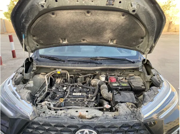 Car image 30
