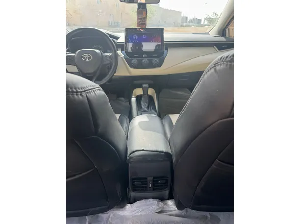 Car image 18