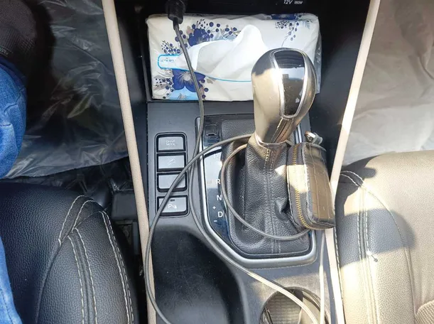 Car image 21