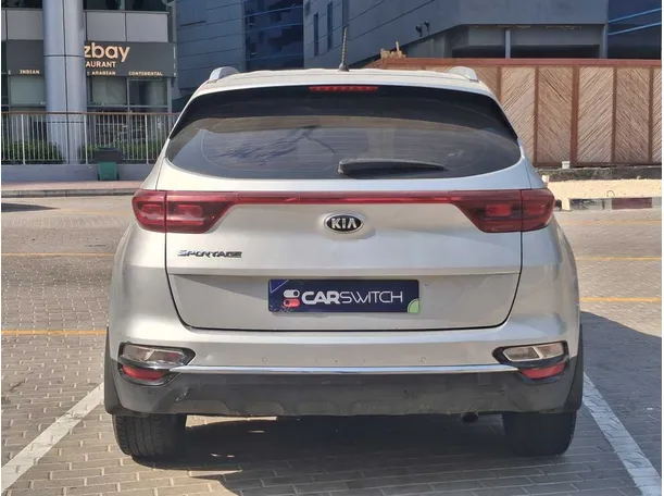 Car image 6