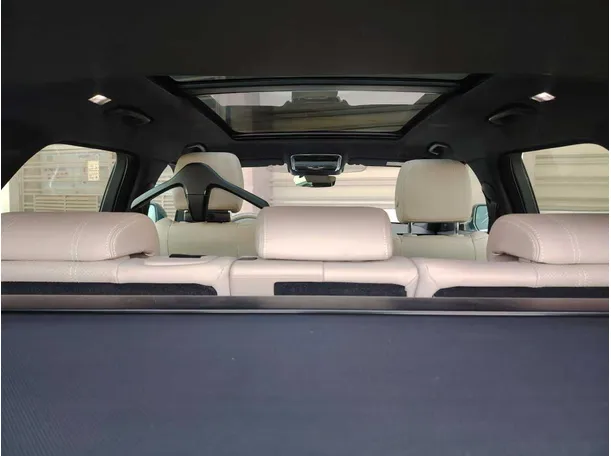 Car image 47