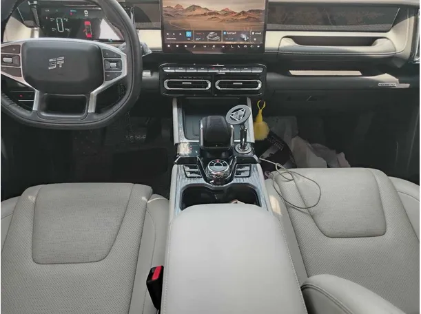 Car image 23