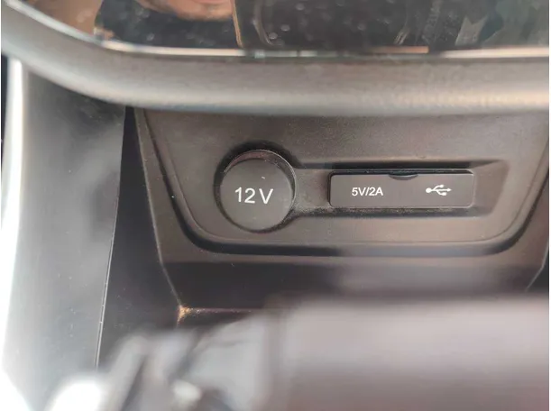 Car image 28