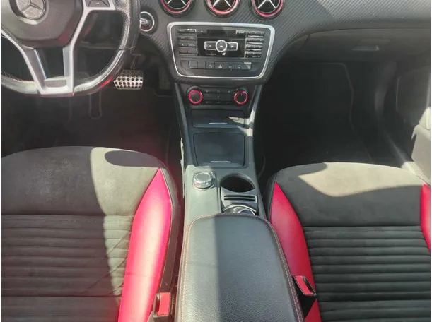 Car image 23