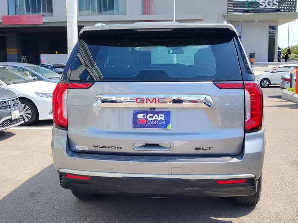 Car image 6