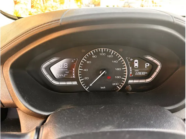 Car image 20