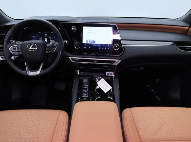 Car image 14