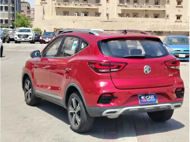 Car image 7