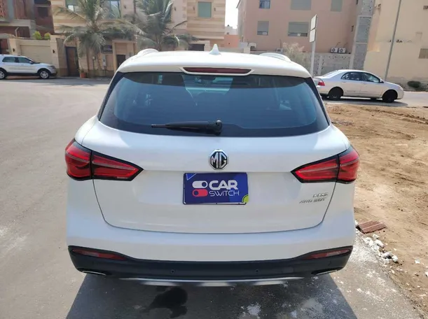 Car image 6