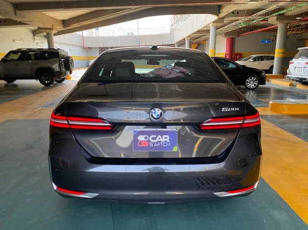 Car image 6